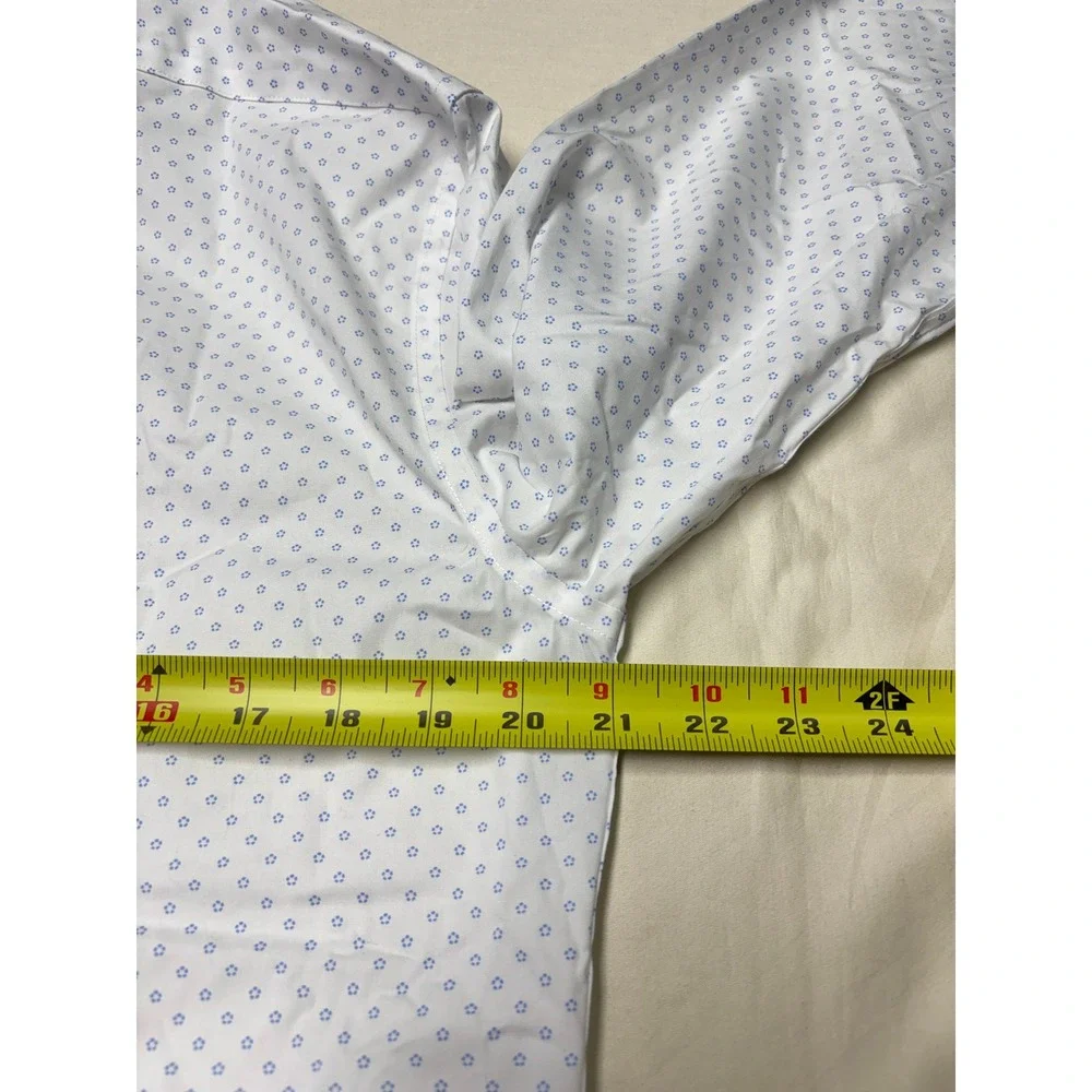 NWT Banana Republic Mens M Tall Wrinkle Resistant Slim Fit Blue White Pattern